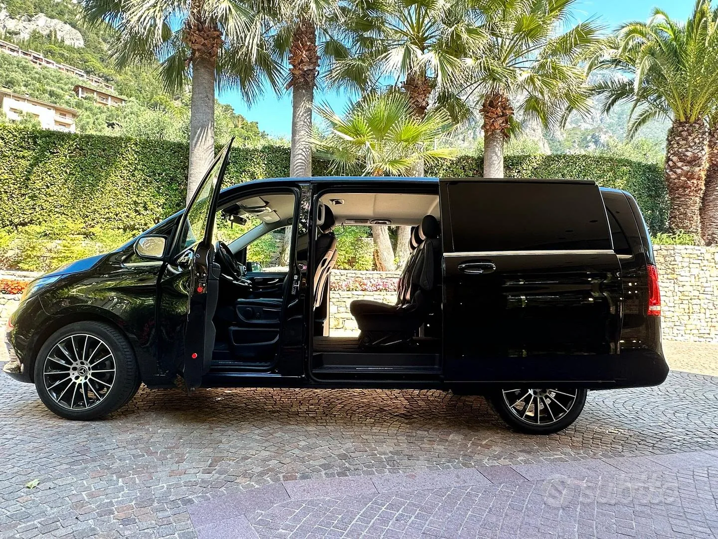 Mercedes-Benz V-Class 2018 photo 2