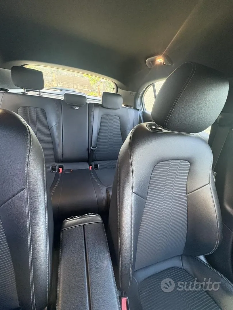 Mercedes-Benz A 180 2019 photo 5