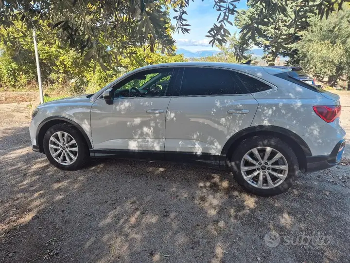 Audi Q3 2022 photo 4