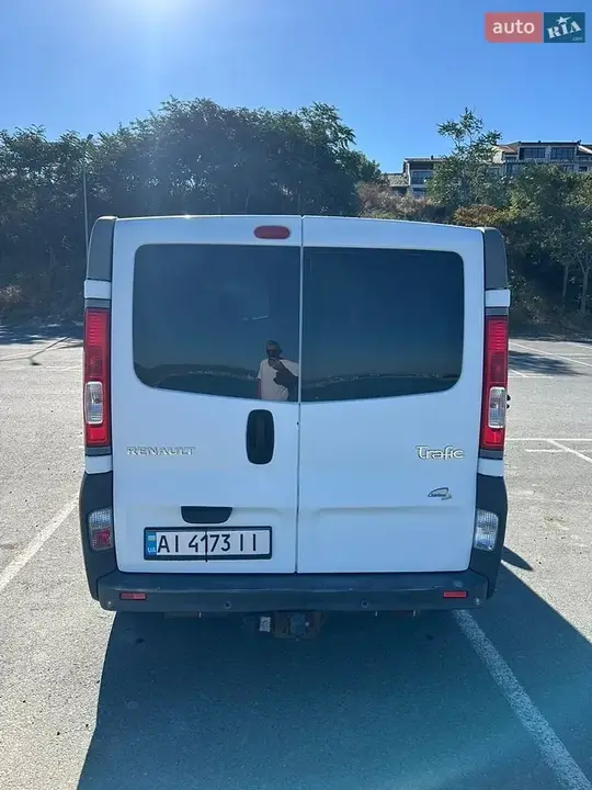 Renault Trafic 2012 photo 4