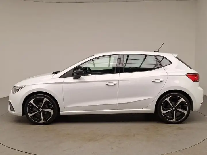 Seat Ibiza 2023 photo 4