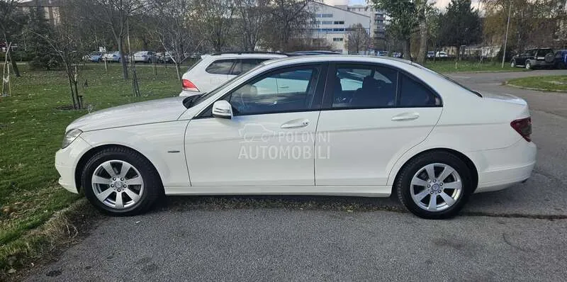 Mercedes-Benz C 180 2011 photo 3