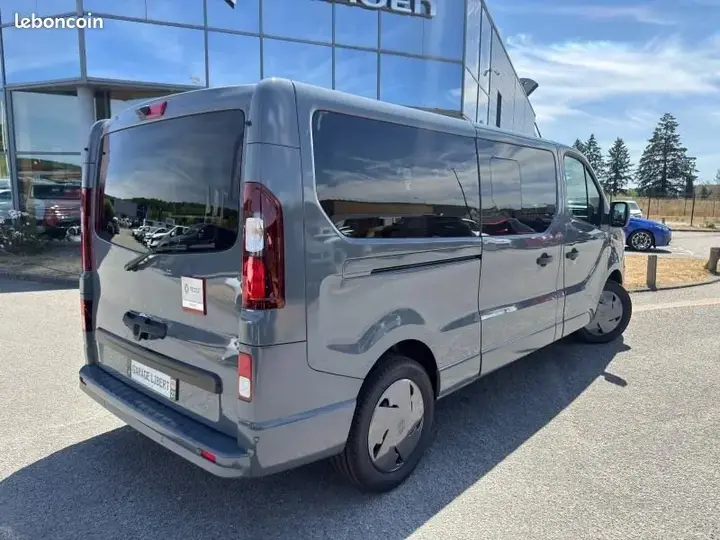 Renault Trafic 2026 photo 3