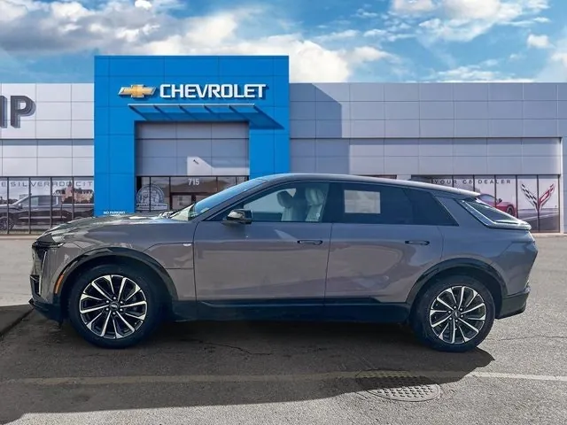 Cadillac Lyriq 2024 photo 2