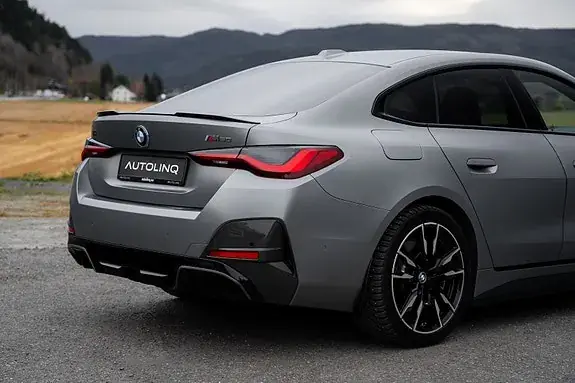 BMW I4 2023 photo 5