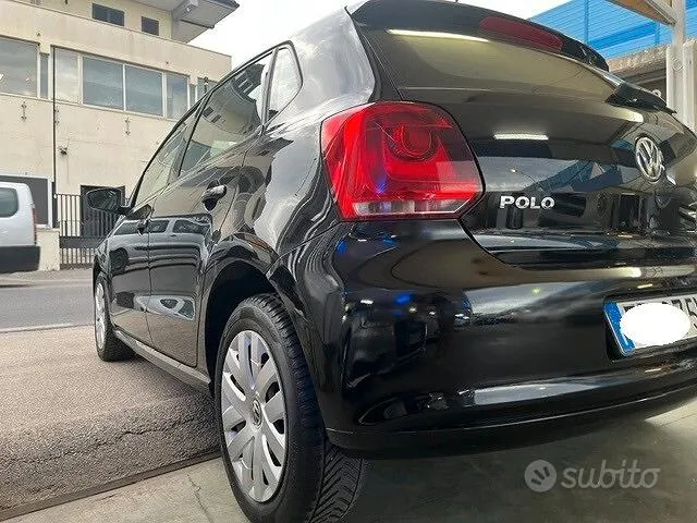 Volkswagen Polo 2012 photo 3