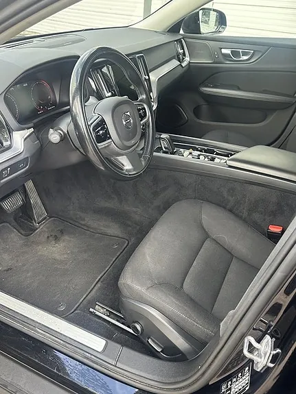 Volvo V60 Cross Country 2021 photo 5