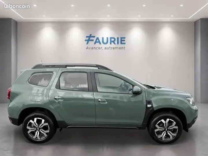 Dacia Duster 2023 photo 4