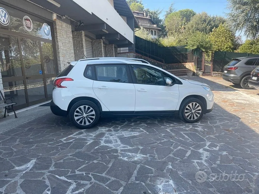 Peugeot 2008 2015 photo 3