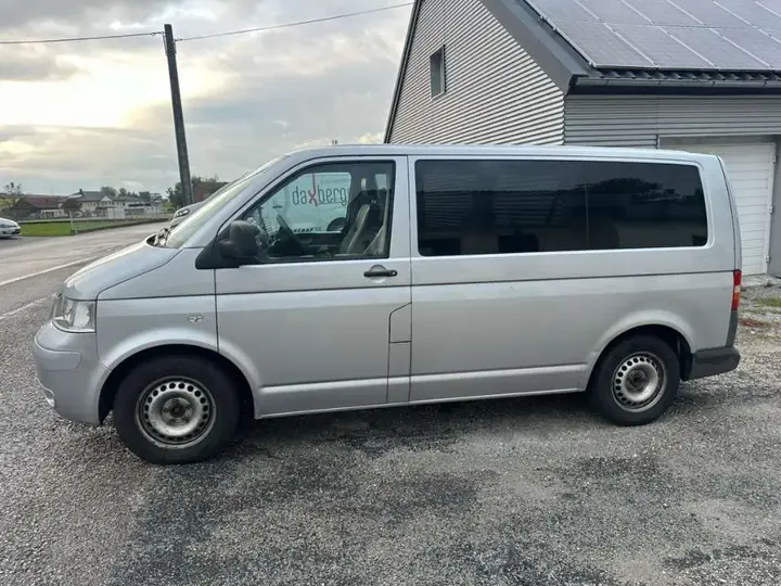 Volkswagen T5 2008 photo 2