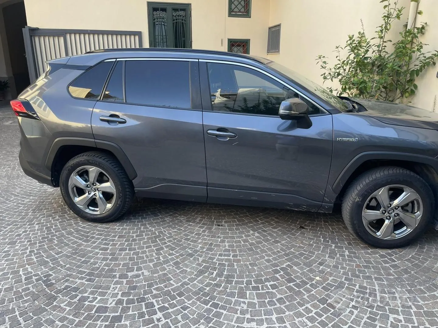 Toyota Rav 4 2019 photo 2