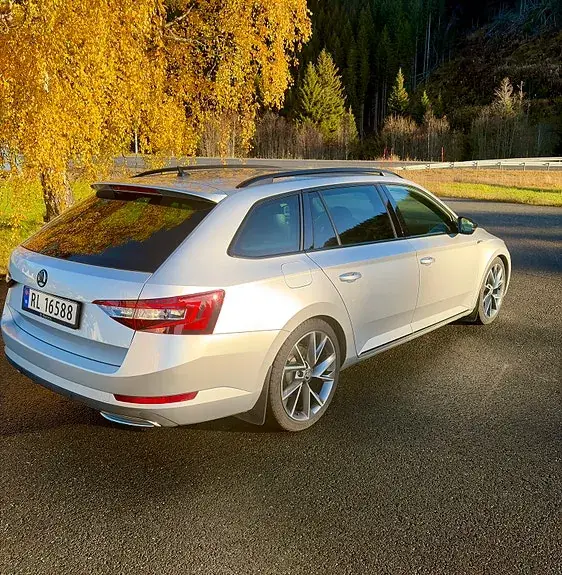 Skoda Superb 2017 photo 4