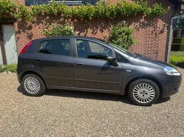 Fiat Punto 2007 photo 2
