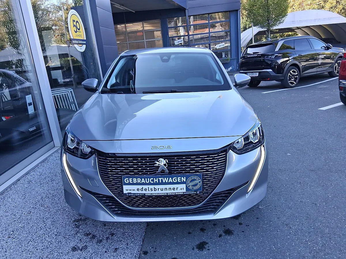 Peugeot E-208 2021 photo 2
