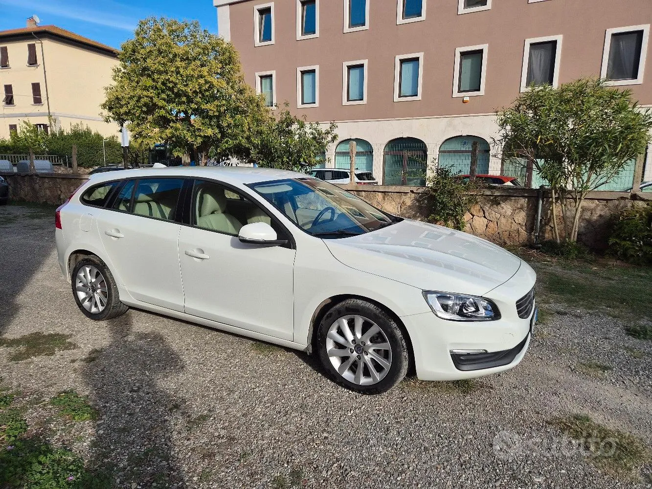 Volvo V60 2014 photo 3