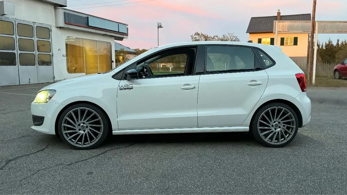Volkswagen Polo 2013 photo 3