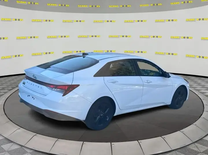Hyundai Elantra 2021 photo 3