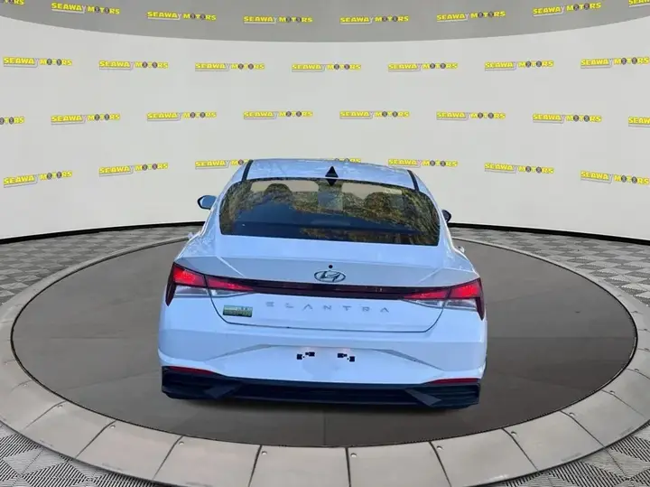 Hyundai Elantra 2021 photo 4