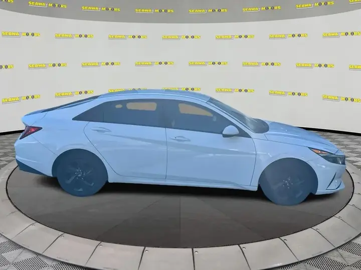 Hyundai Elantra 2021 photo 2