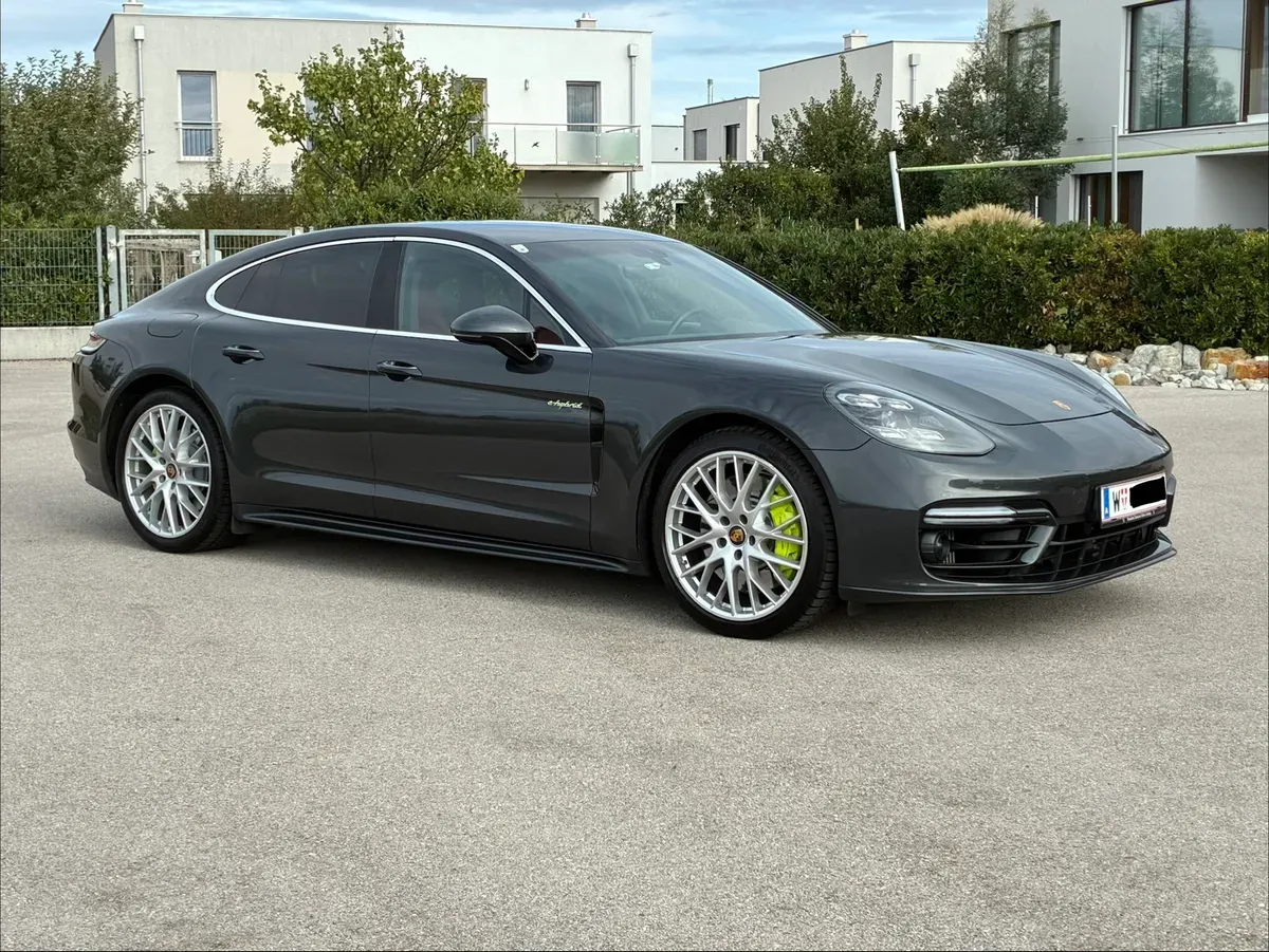 Porsche Panamera 2021 photo 2