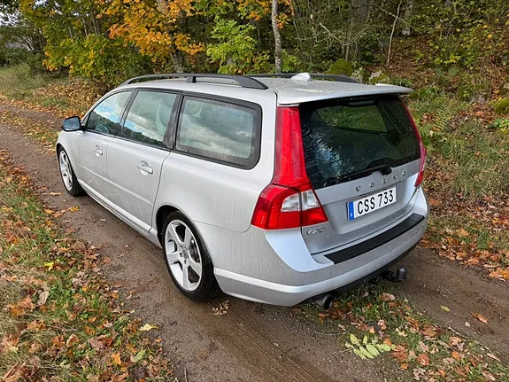 Volvo V70 2011 photo 4