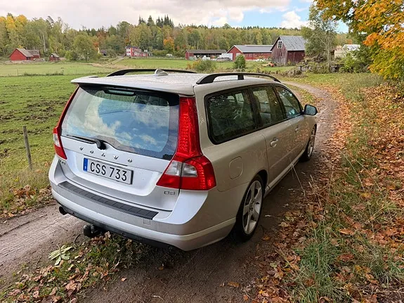 Volvo V70 2011 photo 3