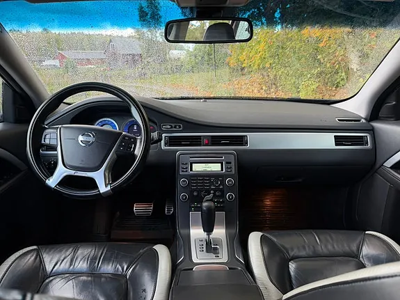 Volvo V70 2011 photo 5