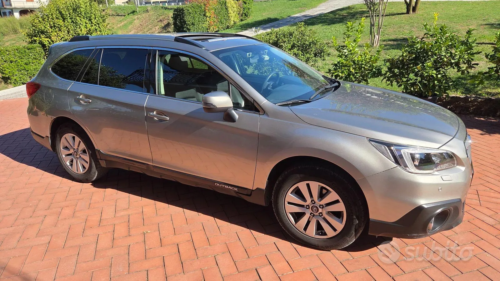 Subaru Outback 2015 photo 3