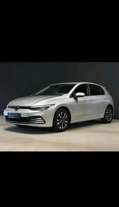 Volkswagen Golf 8 Life