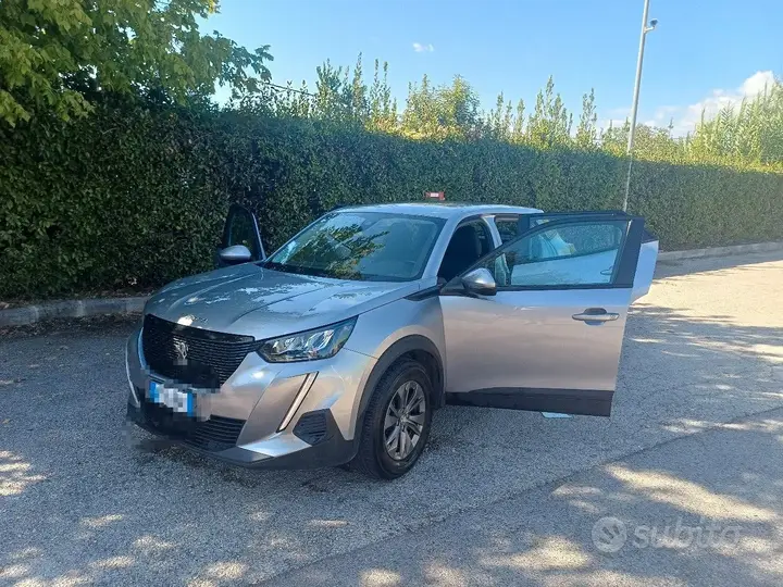 Peugeot 2008 2021 photo 2