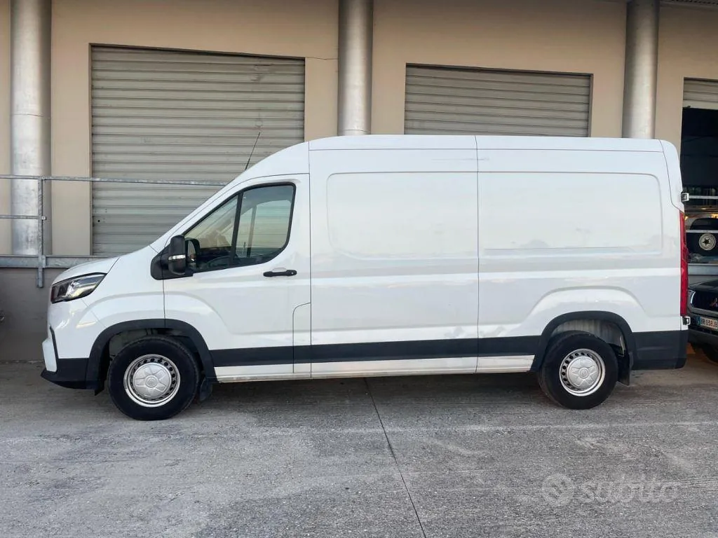 Maxus Deliver 9 2023 photo 2