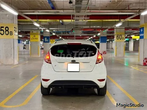 Ford Fiesta 2018 photo 2