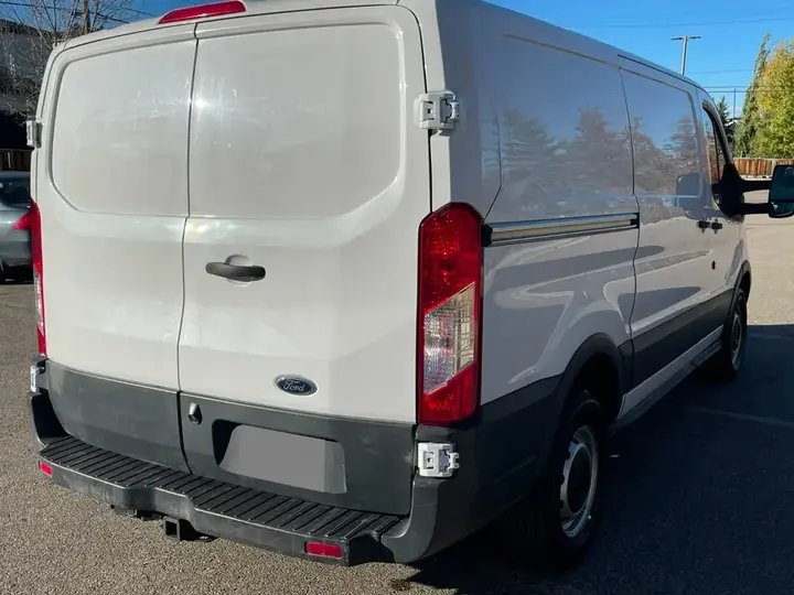 Ford Transit 2016 photo 4