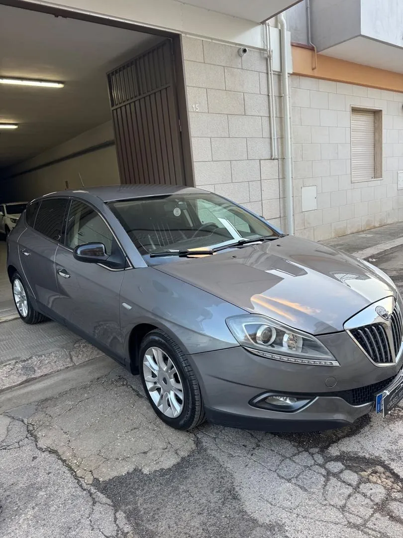 Lancia Delta 2011 photo 3