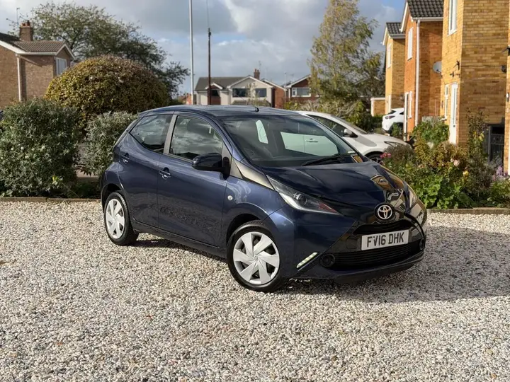Toyota Aygo 2016 photo 2