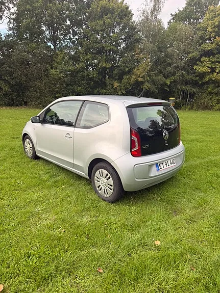 Volkswagen Up 2012 photo 3