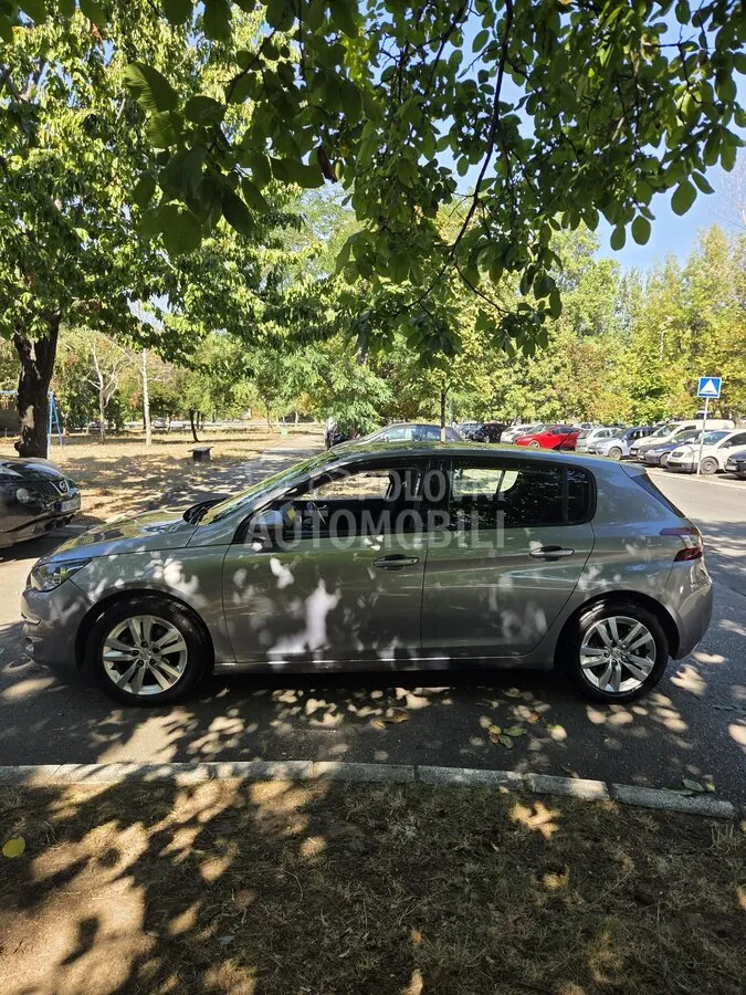Peugeot 308 2016 photo 2