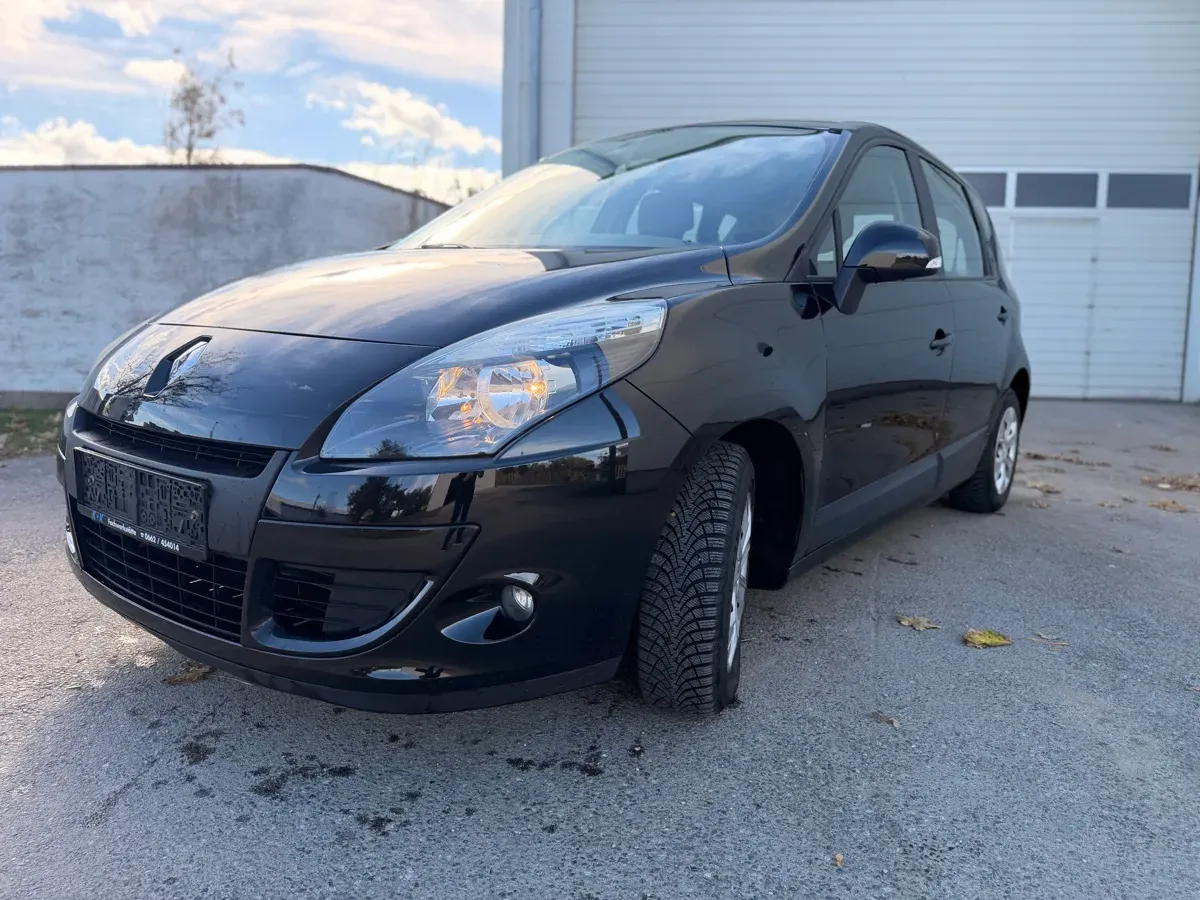 Renault Scenic 2011 photo 3