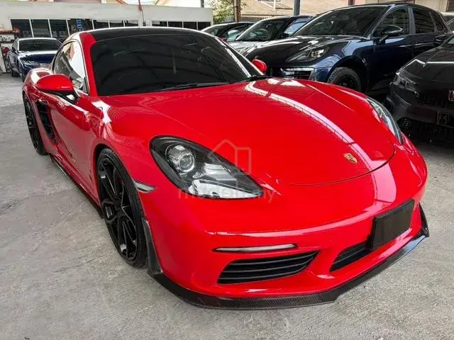 Porsche 718 Cayman