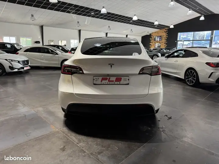 Tesla Model Y 2022 photo 5