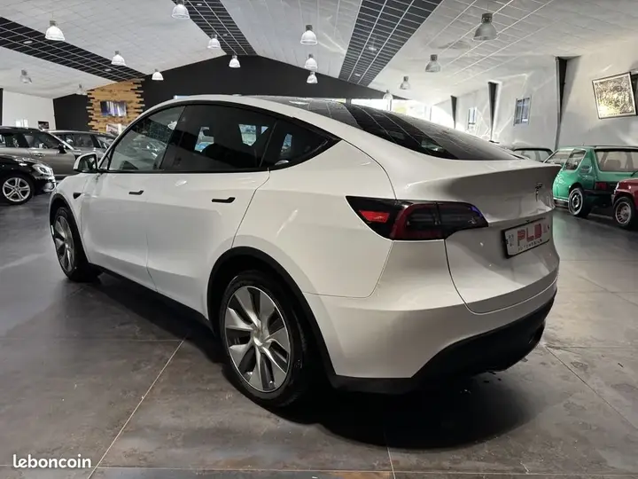Tesla Model Y 2022 photo 4
