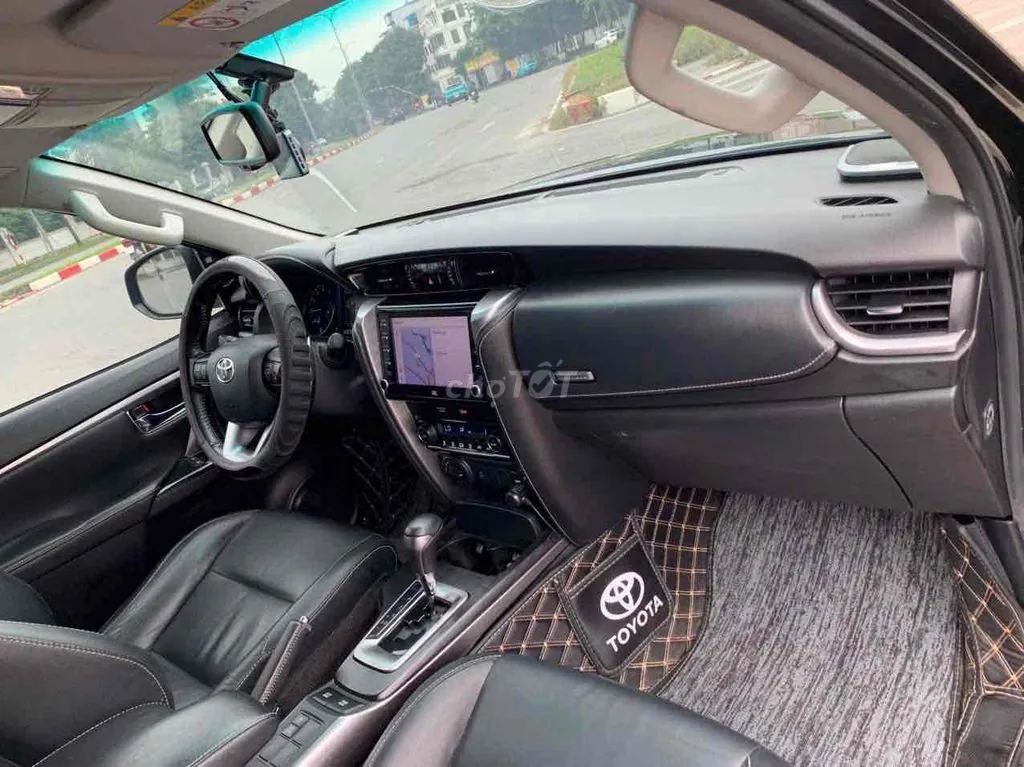 Toyota Fortuner 2021 photo 3