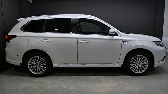 Mitsubishi Outlander 2019 photo 3