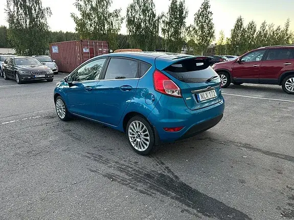 Ford Fiesta 2015 photo 4