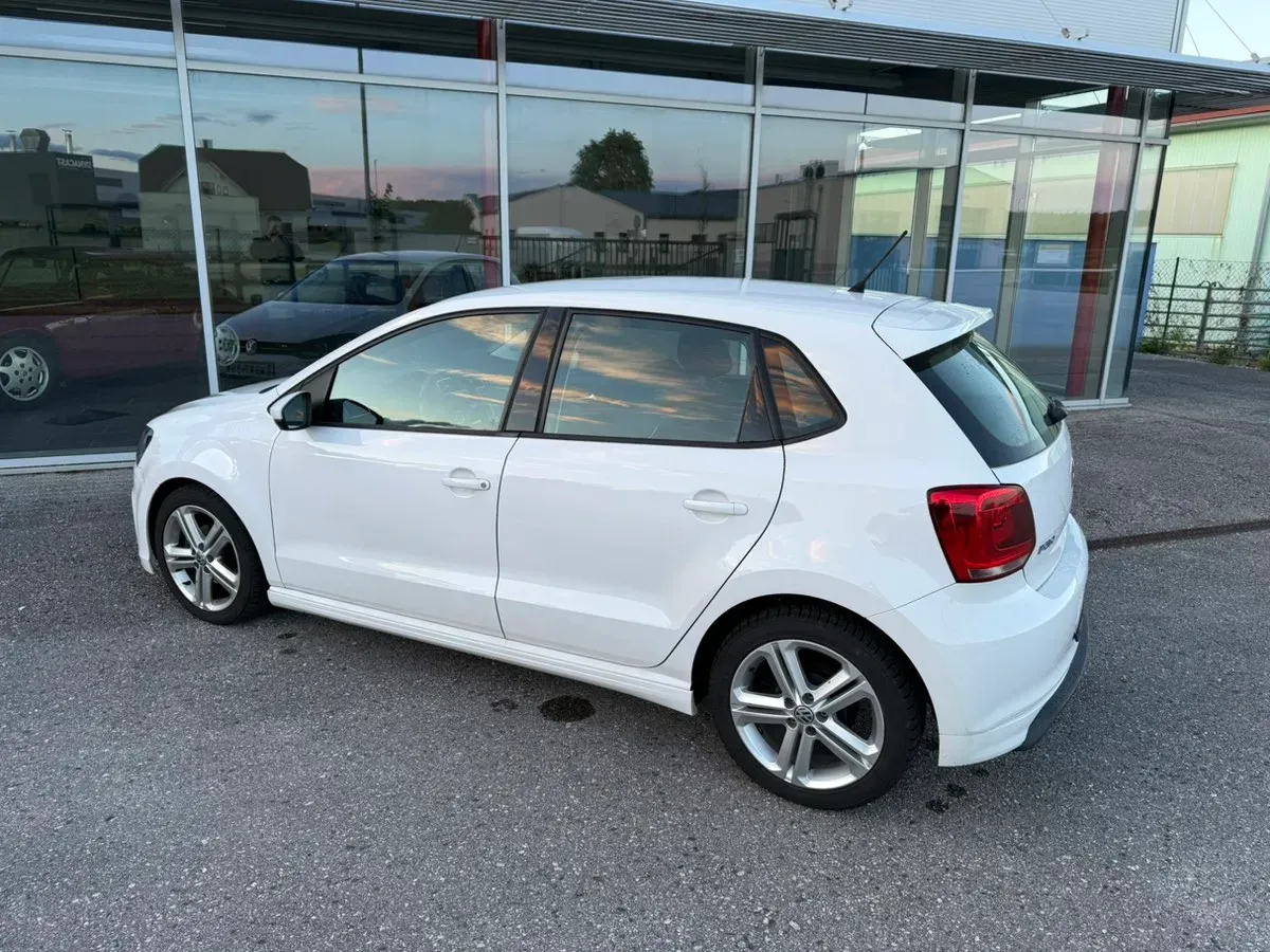 Volkswagen Polo 2013 photo 2