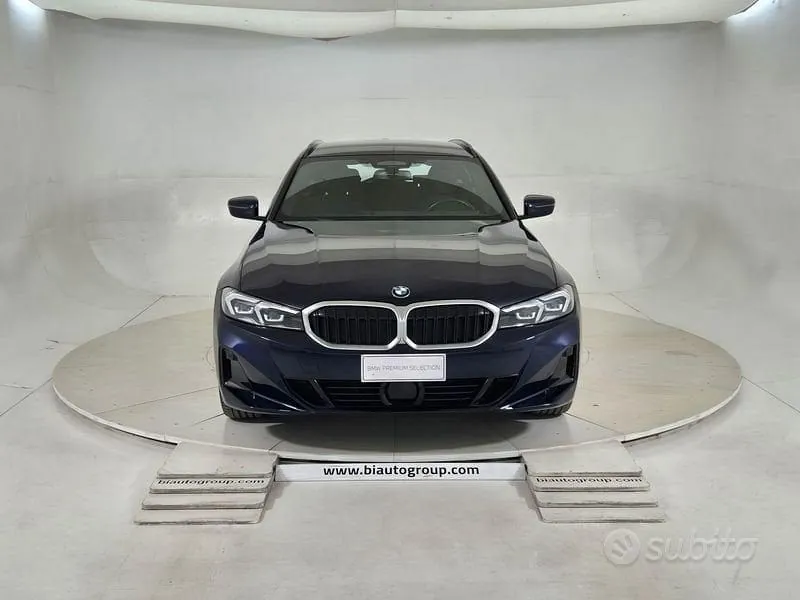 BMW 3 Series 2023 photo 3