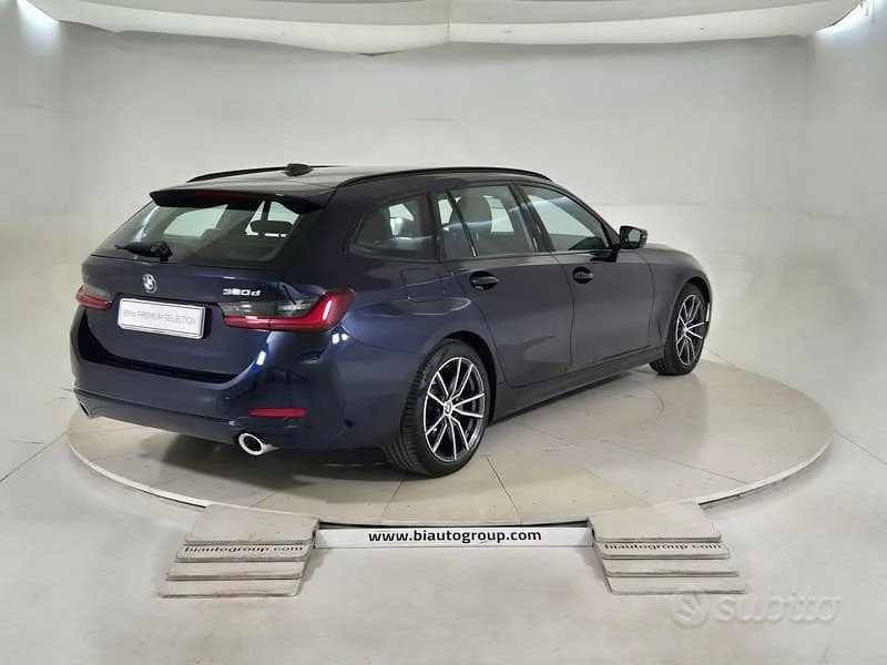 BMW 3 Series 2023 photo 5