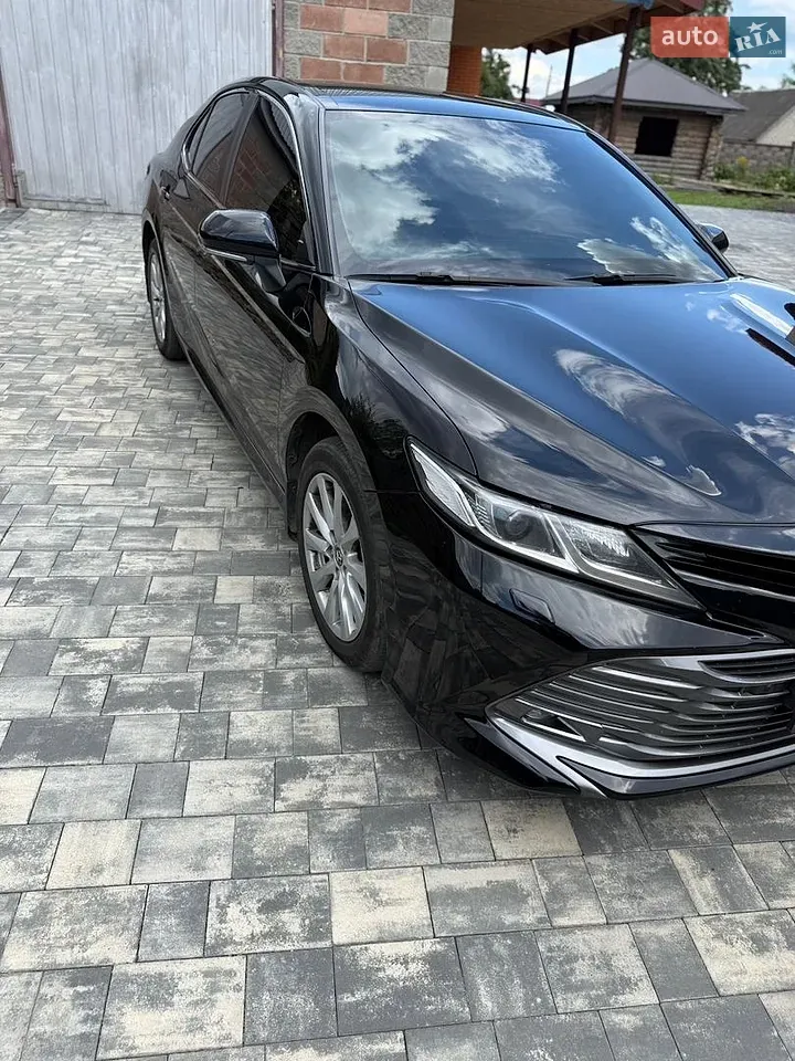 Toyota Camry 2019 photo 4