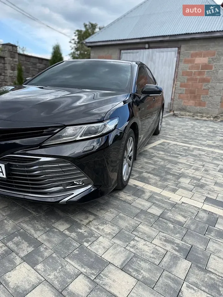 Toyota Camry 2019 photo 3