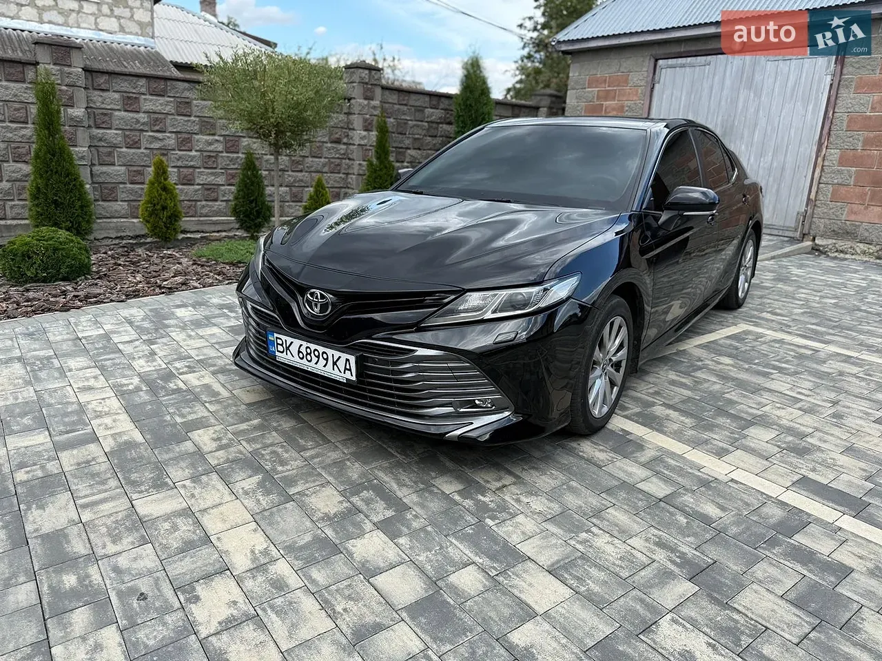 Toyota Camry 2019 photo 2
